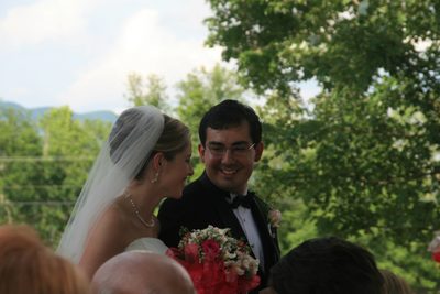 Amber and Jason leave, happily married!